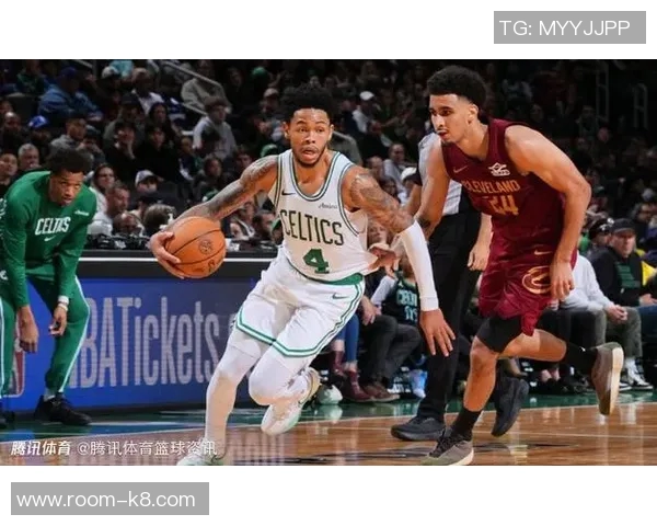 马祖拉称赞安芬尼西蒙斯创造机会能力与自豪防守表现