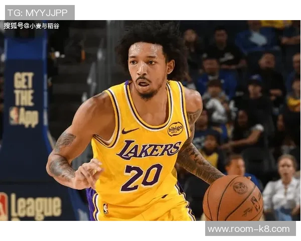 小尼克史密斯分享与年长对手对战经验强调简化篮球技巧的重要性